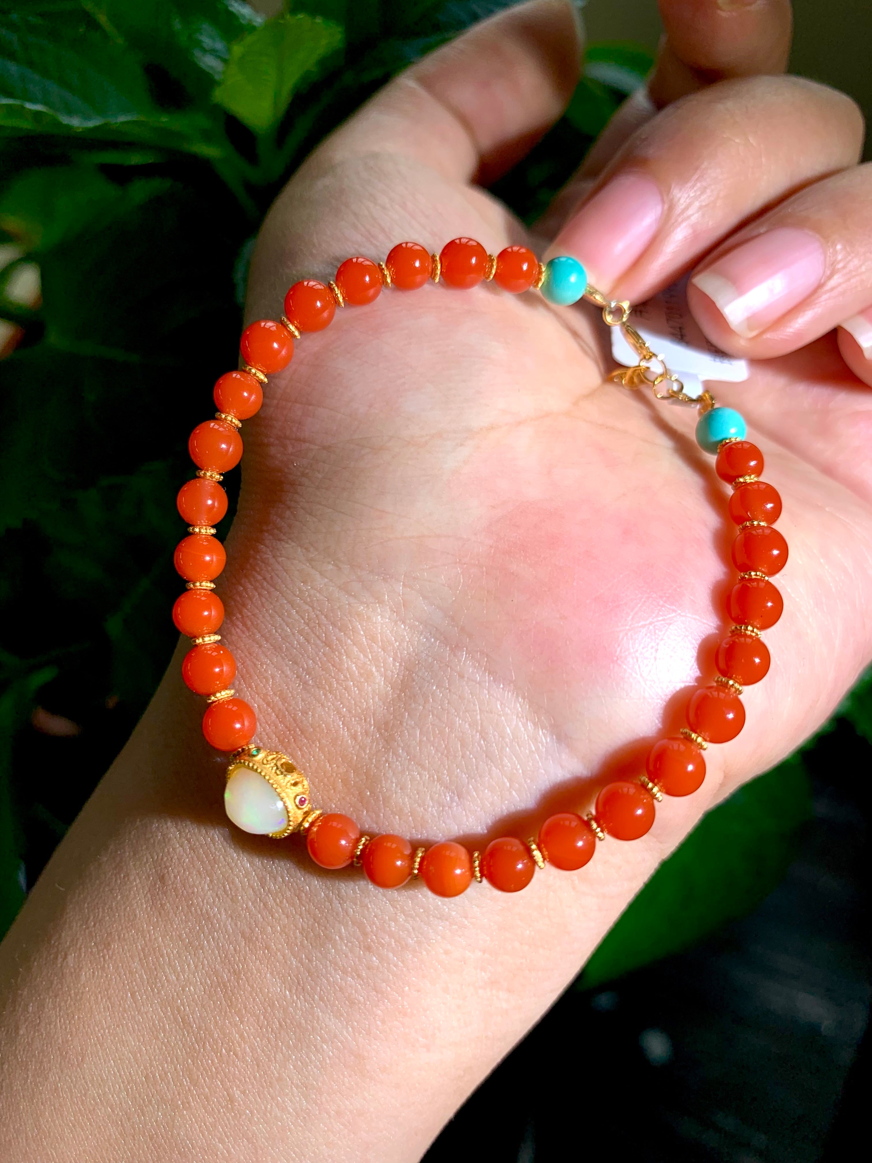 Classic Nanhong Red Agate Round Bead Bracelet main product photo
