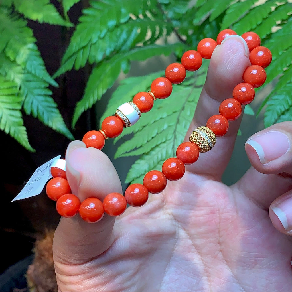 White Accent Nanhong Red Agate Bead Bracelet product detail photo