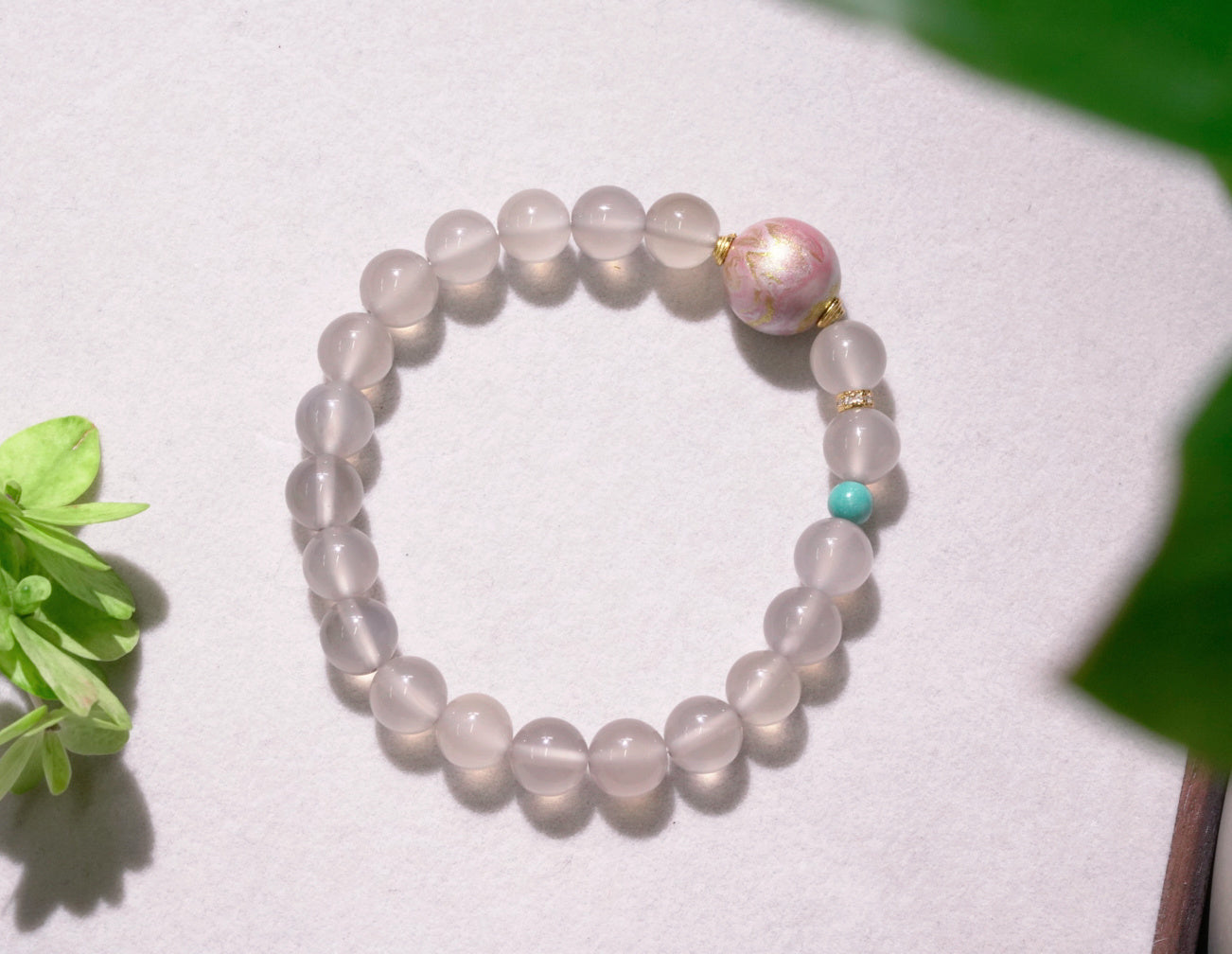 Soft Pink Nanhong Red Agate Pearl Accent Bracelet product detail photo