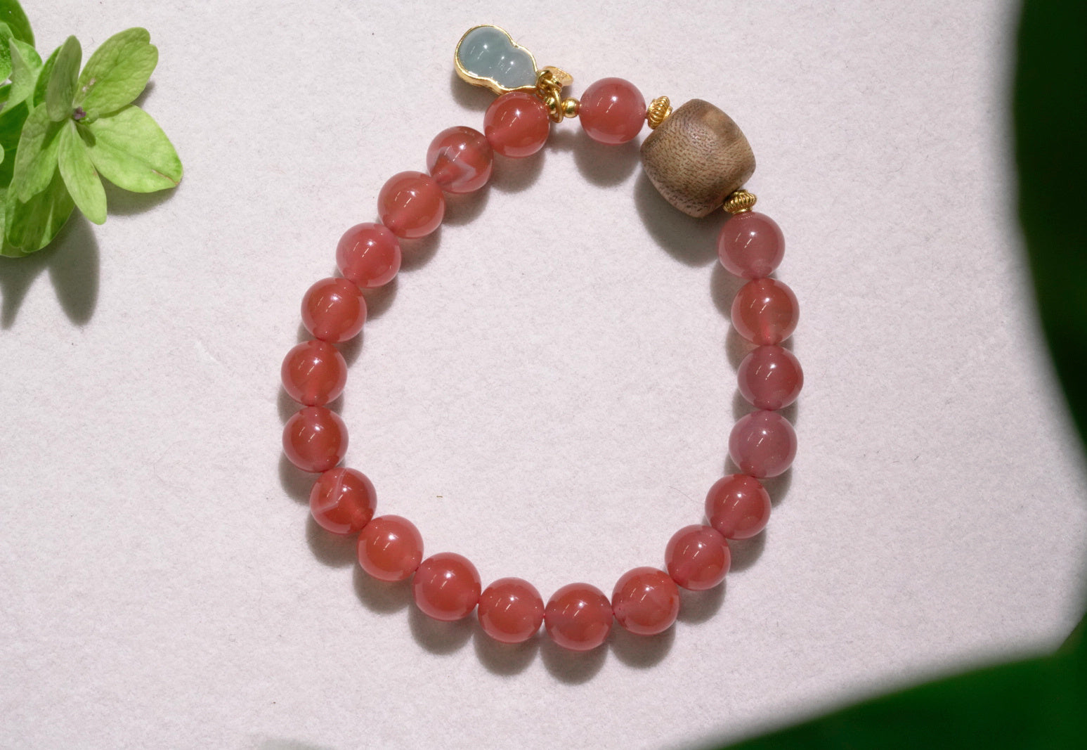 Nanhong Red Agate Bracelet with Wood Bead Accent product detail photo