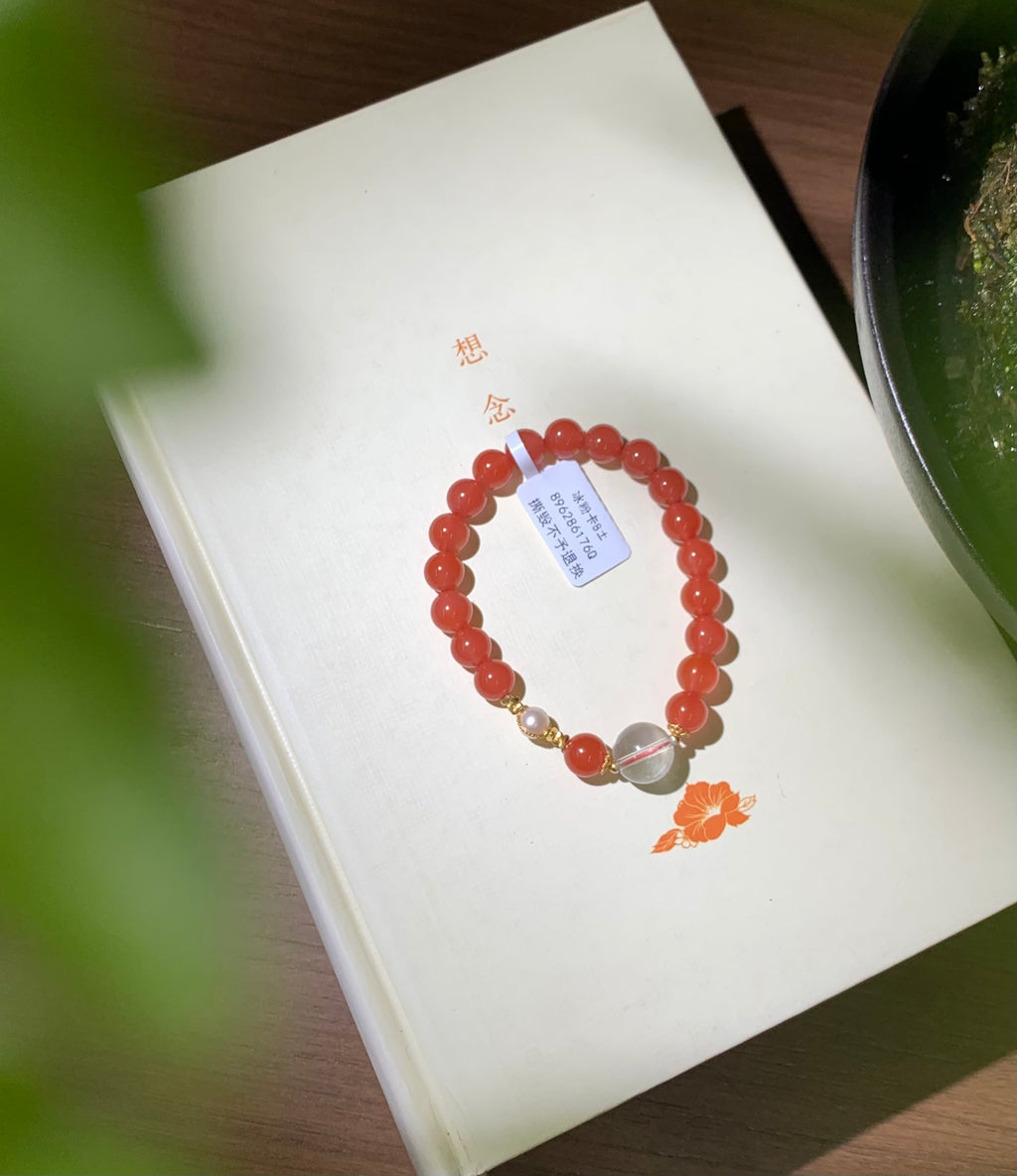 Wood Accent Nanhong Red Agate Bracelet product detail photo