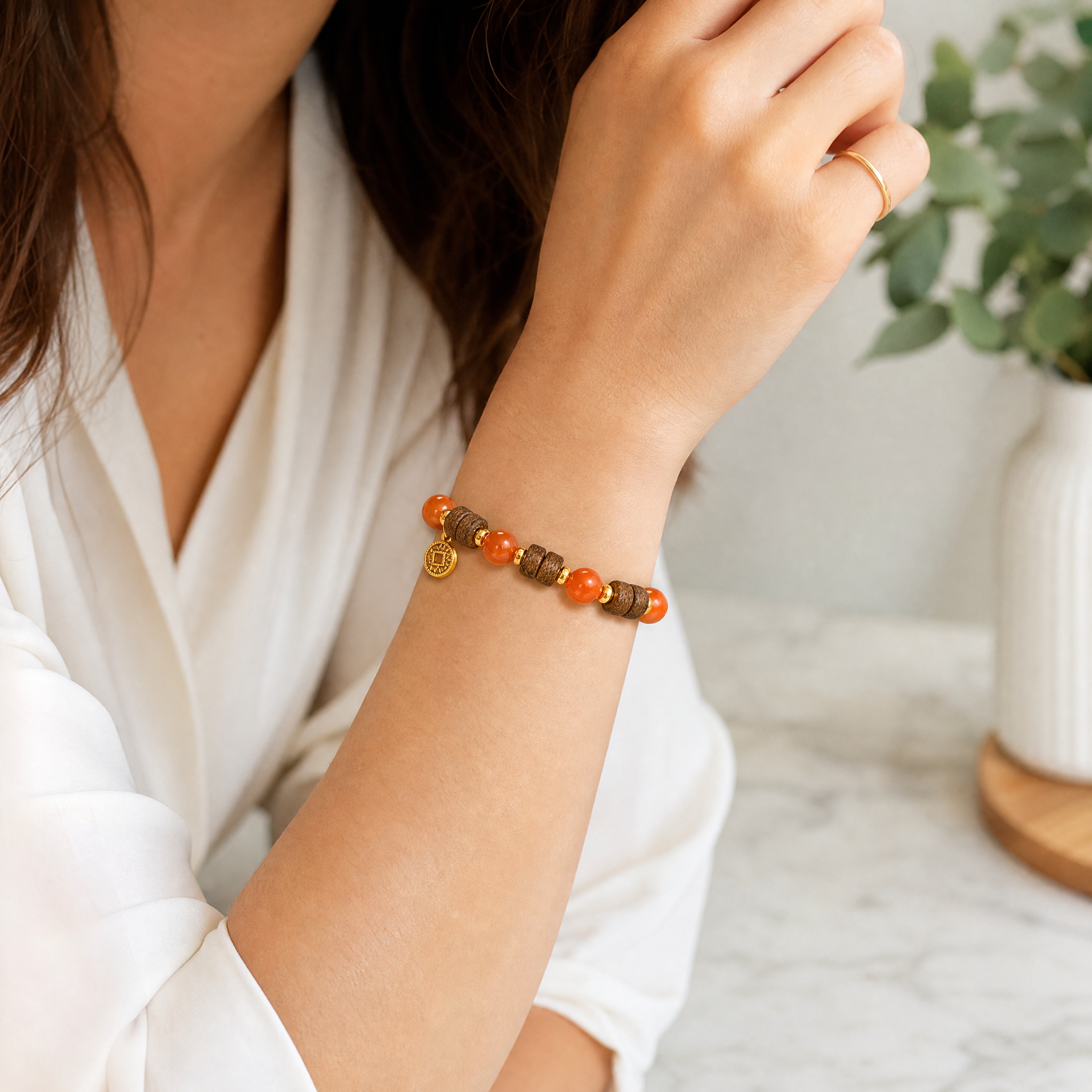 Tiger Eye Nanhong Red Agate Charm Bracelet detail photo 4