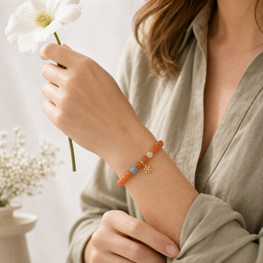 Gold-Tone Charm Nanhong Red Agate Bracelet product detail 3