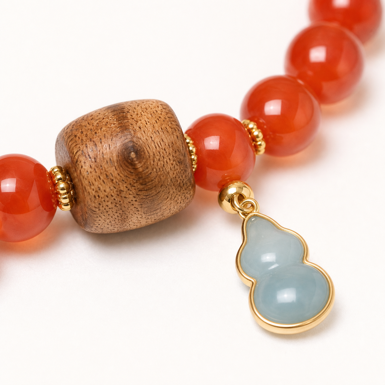 Nanhong Red Agate Bracelet with Wood Bead Accent product detail 2